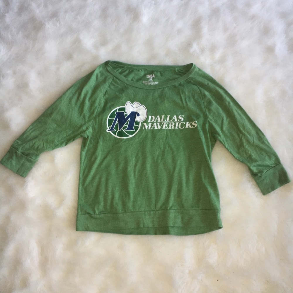 Dallas Mavericks tee